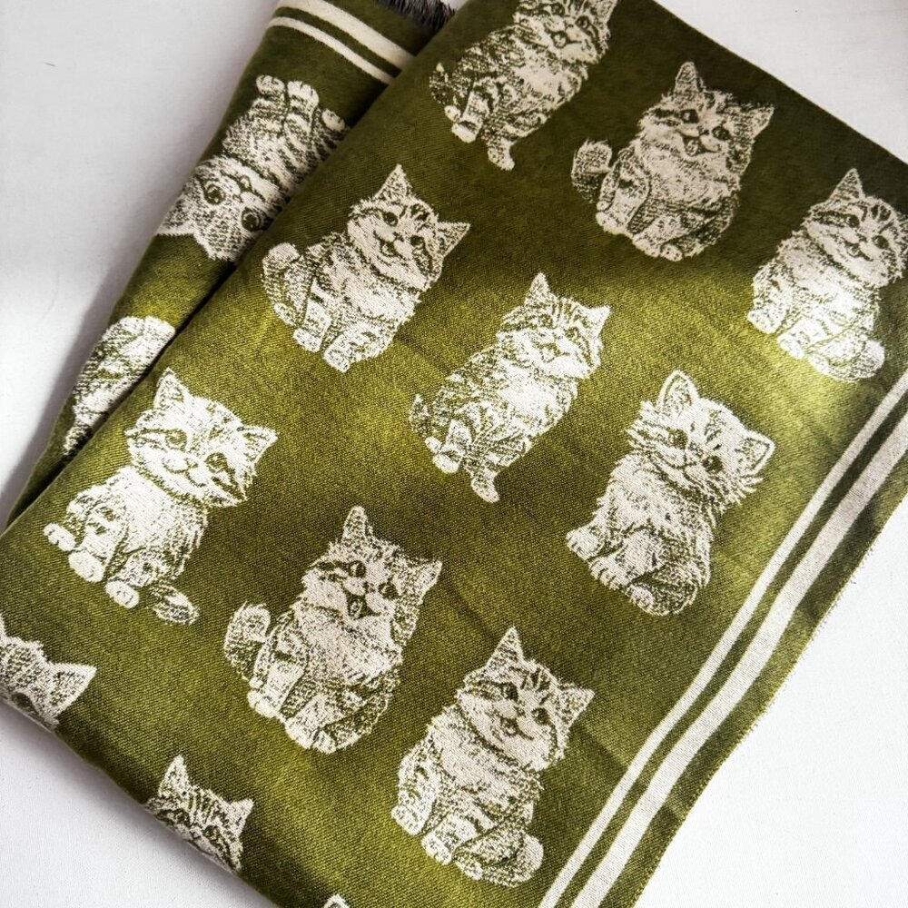 Kittens Print Bright Green Large Cozy Double Sided scarf - Picture 4 of 5